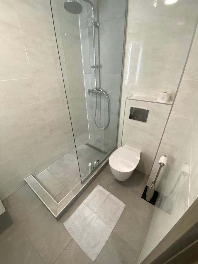 Catedral Apartment บูคาเรสต์ ภายนอก รูปภาพ