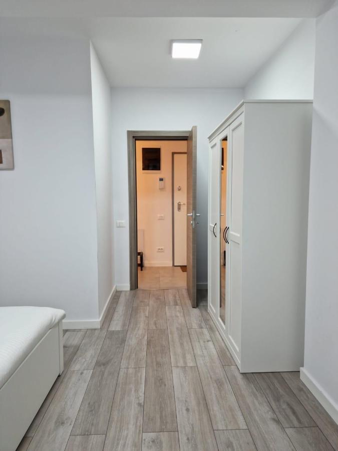Catedral Apartment บูคาเรสต์ ภายนอก รูปภาพ