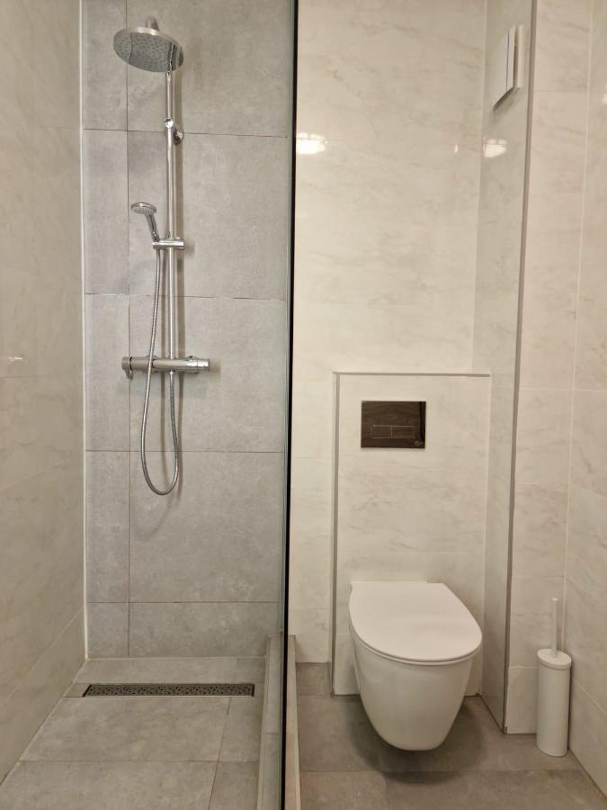 Catedral Apartment บูคาเรสต์ ภายนอก รูปภาพ