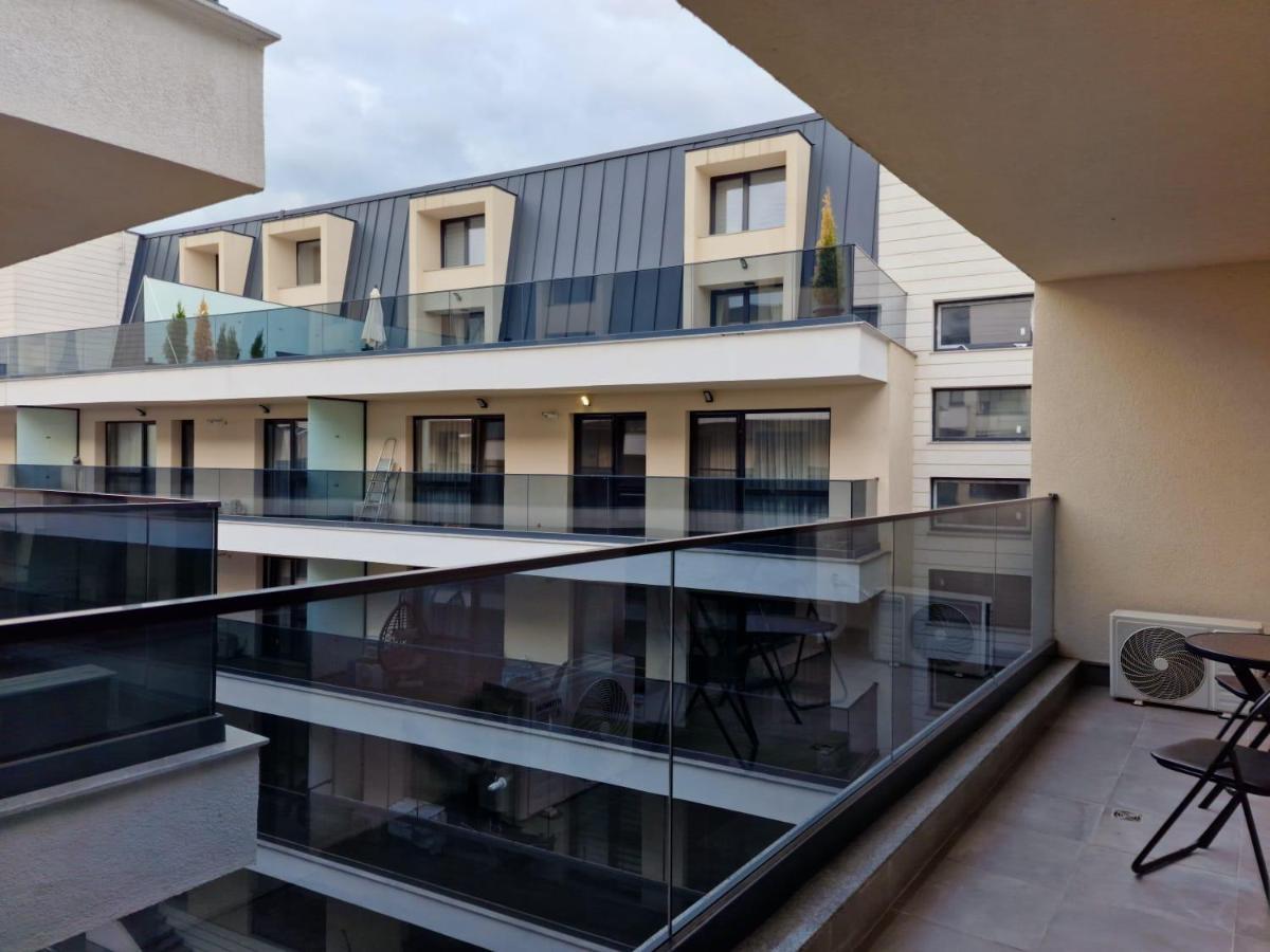 Catedral Apartment บูคาเรสต์ ภายนอก รูปภาพ