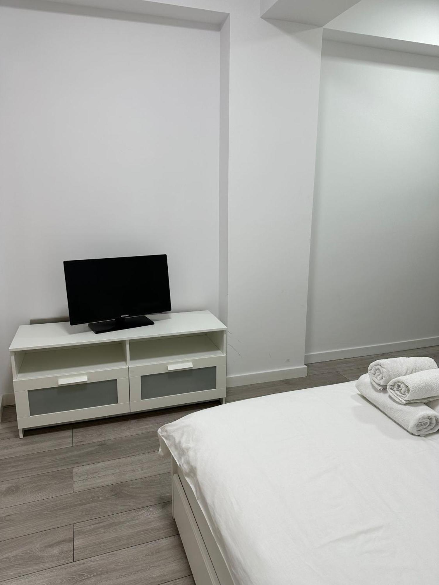 Catedral Apartment บูคาเรสต์ ภายนอก รูปภาพ